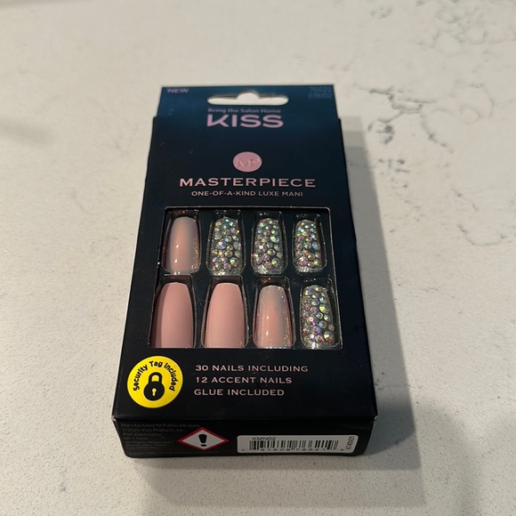 KISS Materpiece luxe mani - Picture 1 of 3